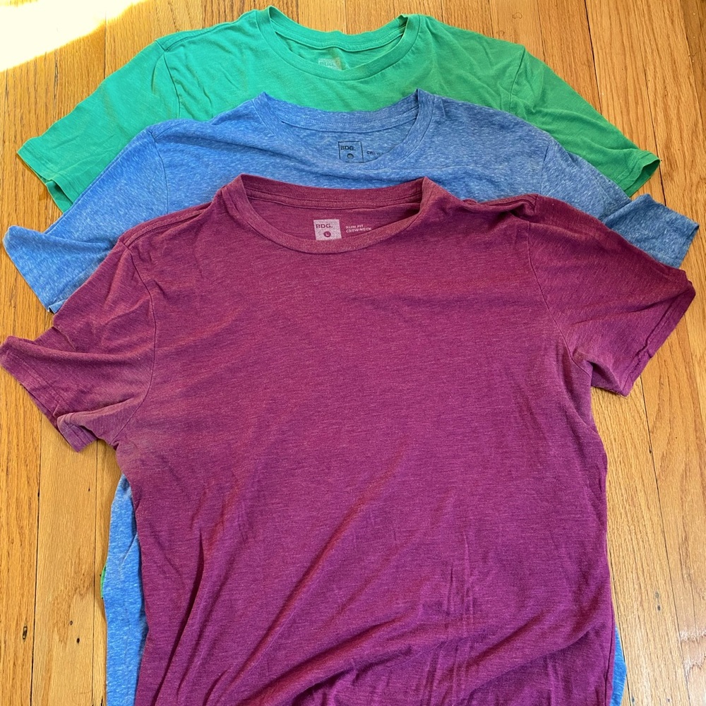 3 BDG super soft crew neck T-shirts. L/L//XL(blue)
